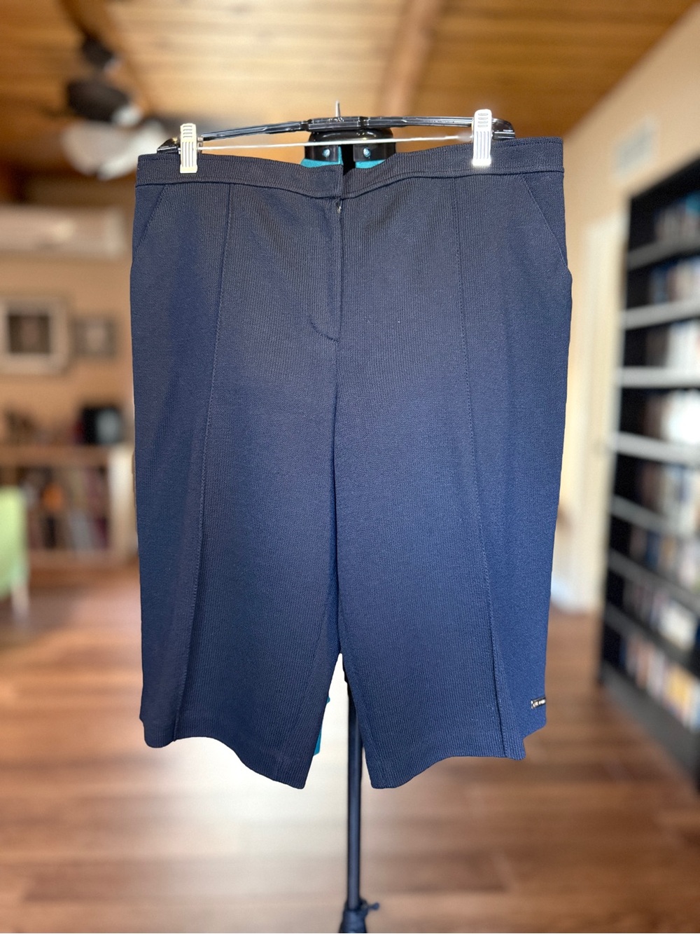 Vintage St. John Sport Pleated Knit Black Shorts Size 12